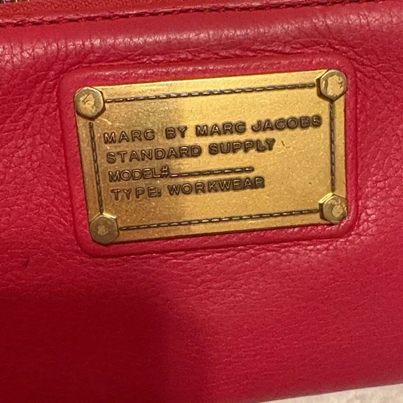 LOW START $299EUC Marc Jacobs Cherry Red Wallet with Gold Accents - Picture 2 of 9